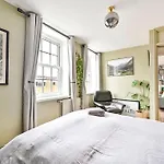 Clerkenwell\'S Hidden Gem: Chic 1-Bed Flat