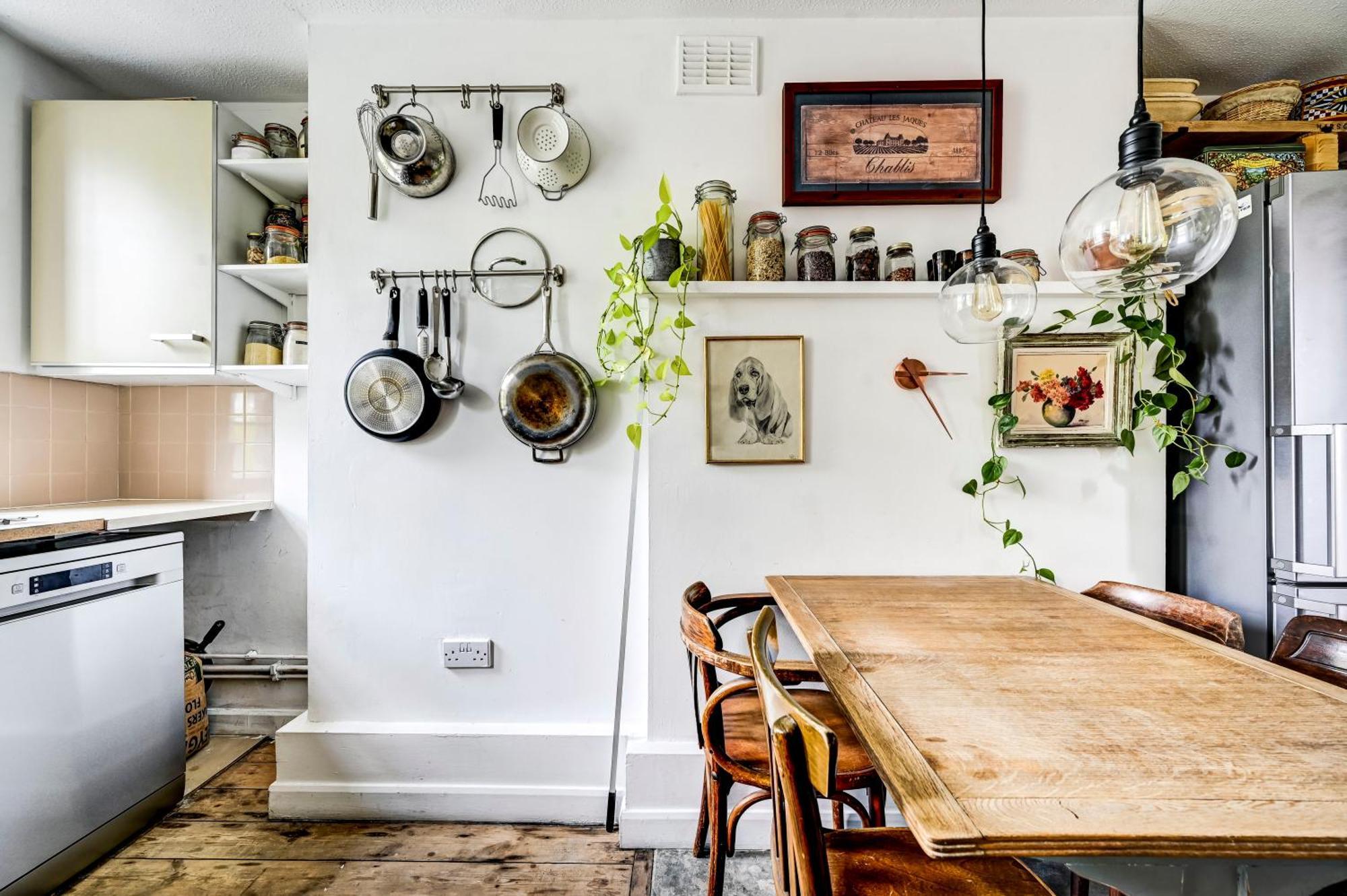 Clerkenwell's Hidden Gem: Chic 1-bed Flat Apartment *